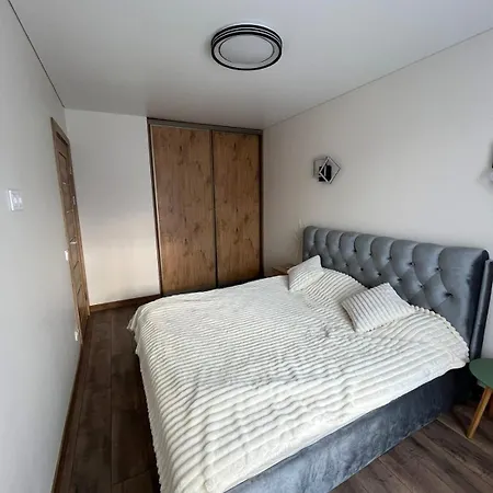 Modern With Private Parking - 10 Min To Airport, 15 Min Center Vilnius
