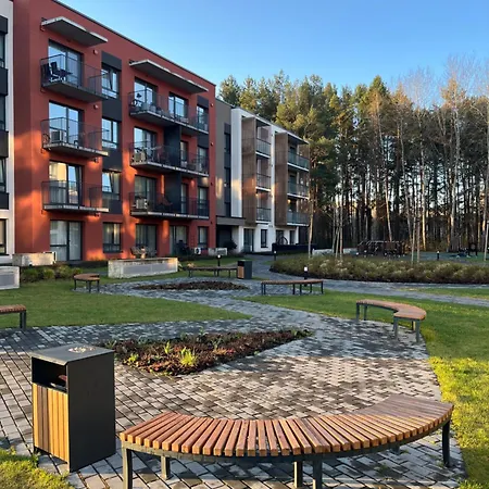 Modern With Private Parking - 10 Min To Airport, 15 Min Center