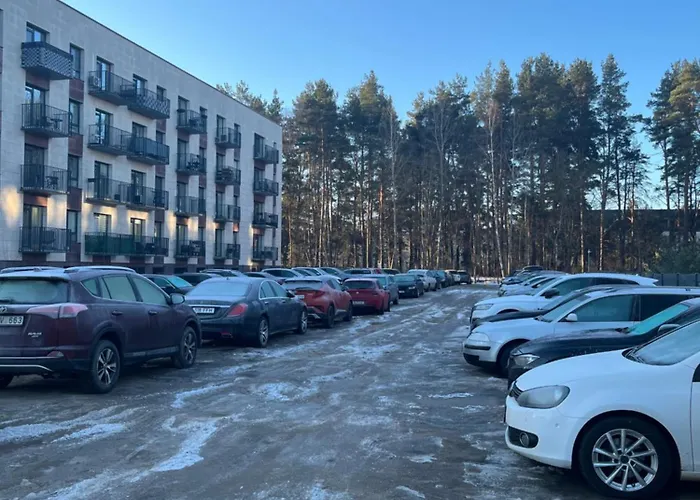 Modern With Free Parking - 10 Min To Airport, 15 Min Center Apartment