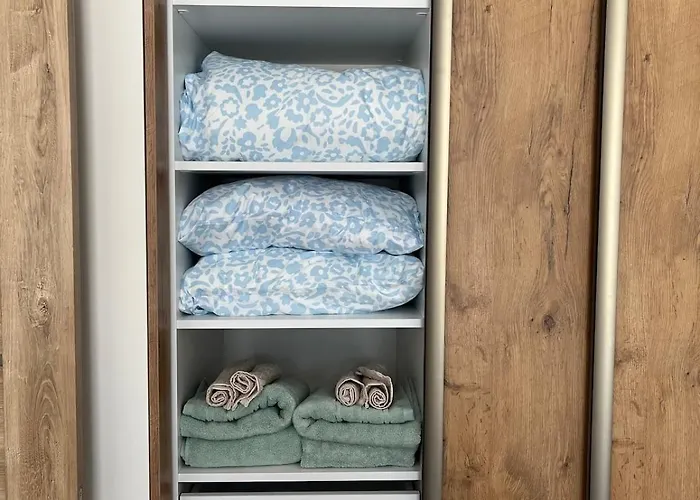 Modern With Free Parking - 10 Min To Airport, 15 Min Center Apartment Wilna